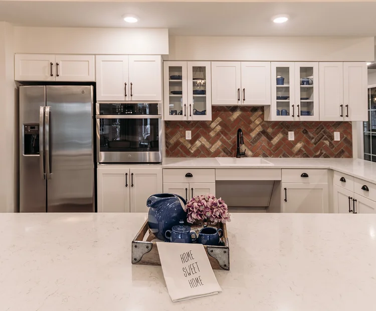 Custom kitchen cabinets installed by CBS Cabinets in Springfield MO and Southwest Missouri